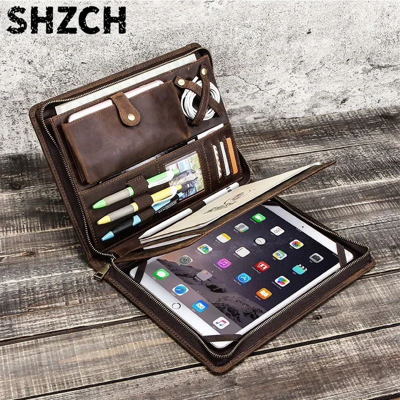Tech Accessories Tablet - กระเป๋าเก็บแท็บเล็ตหนังสำหรับ Apple iPad พร้อมช่องใส่ปากกาแบบมีซิป ที่เก็บสายชาร์จและโทรศัพท์ อุปกรณ์เสริมเทคโนโลยี