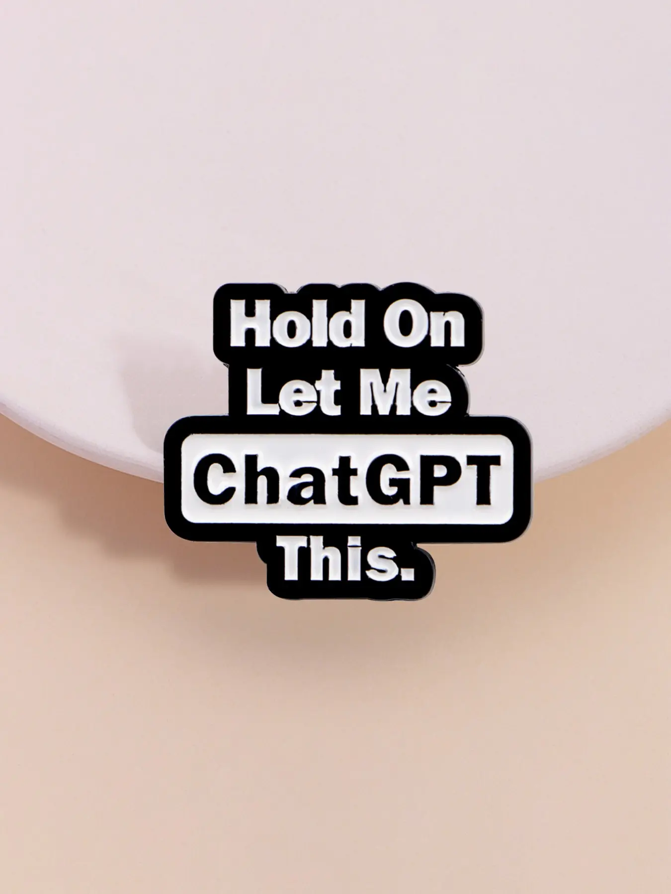 Tech Accessories Logo Design - เข็มกลัดโลโก้เคลือบเงา Chatgpt, เข็มกลัดโลหะผสม, ดีไซน์ล้อเล่นยุคดิจิทัล, เครื่องประดับสื่อสังคมที่ทันสมัย, เหมาะสำหรับนักเรียนและผู้ที่ชื่นชอบเทคโนโลยี,