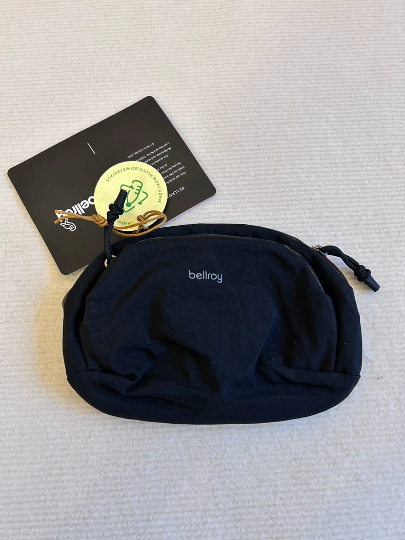 กระเป๋า Bellroy Venture Pouch  - Tech Accessories For Travel บทวิจารณ์และราคา